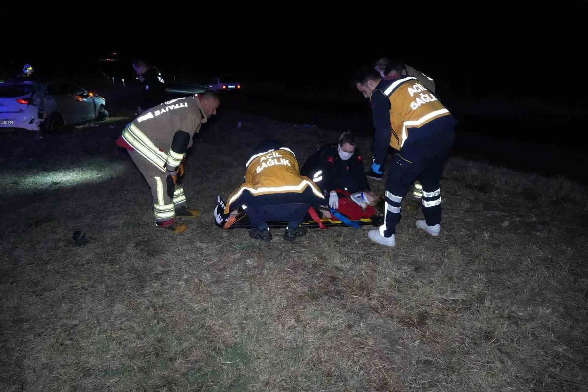 Edirne-Havsa Karayolunda Trafik Kazası: 80 Metre Savrulan Otomobilde 3 Kişi Yaralandı