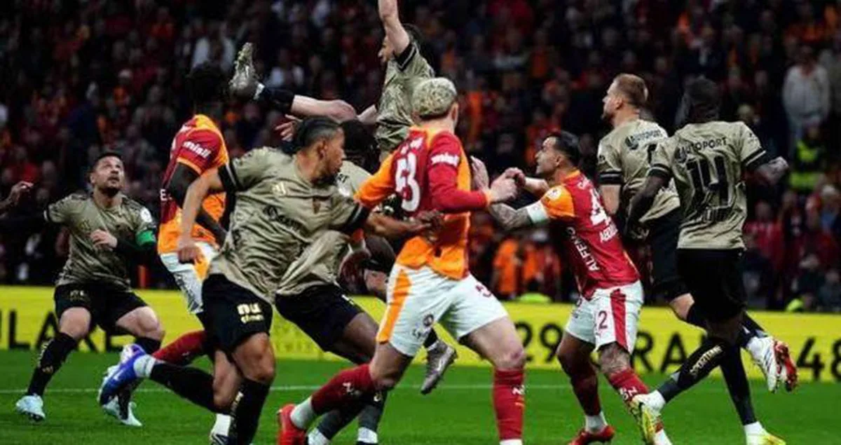 Galatasaray-Kocaelispor Maçı Ne Zaman, Saat Kaçta ve Hangi Kanalda? İşte İlk 11'ler