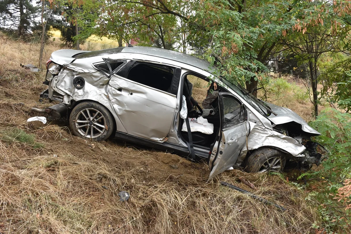 Bilecik-Bozüyük kara yolunda trafik kazası: 4 kişi yaralandı