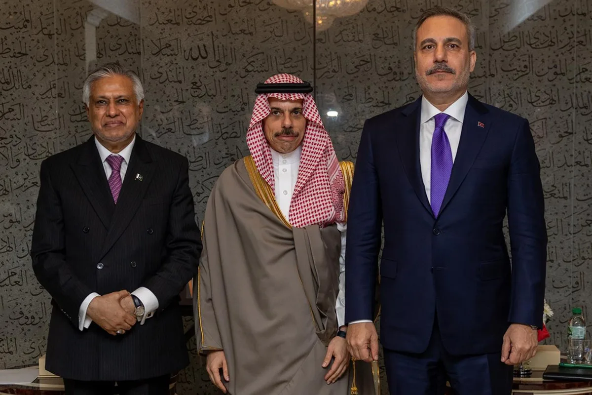 Mekke Savunma İttifakı'ndan Riyad'da Olağanüstü Zirve: Askeri Destek Kararı