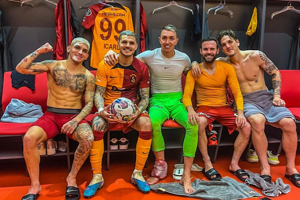 Galatasaray'ın eski yıldızı Juan Mata 38 yaşında profesyonel futbol kariyerini noktaladı