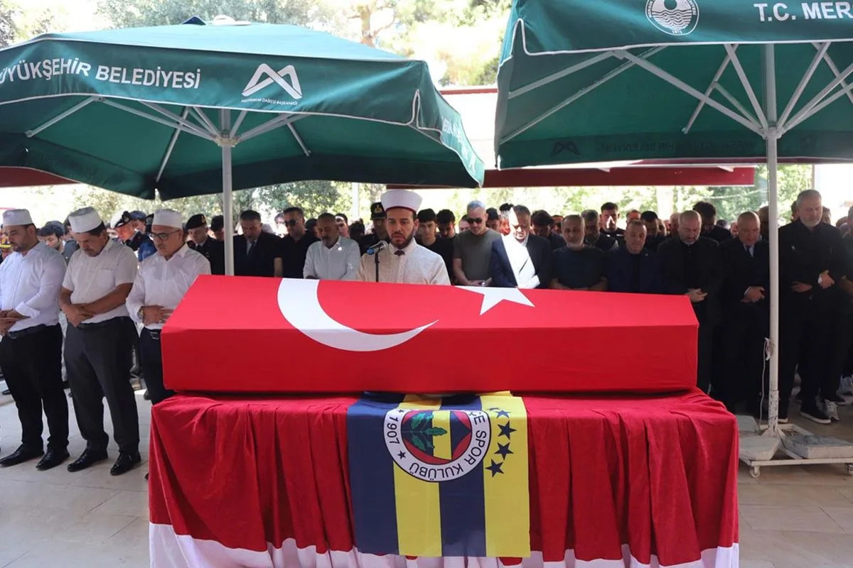 Fenerbahçe, Tribünde Hayatını Kaybeden Gazinin Çocuklarına Destek Sözü Verdi
