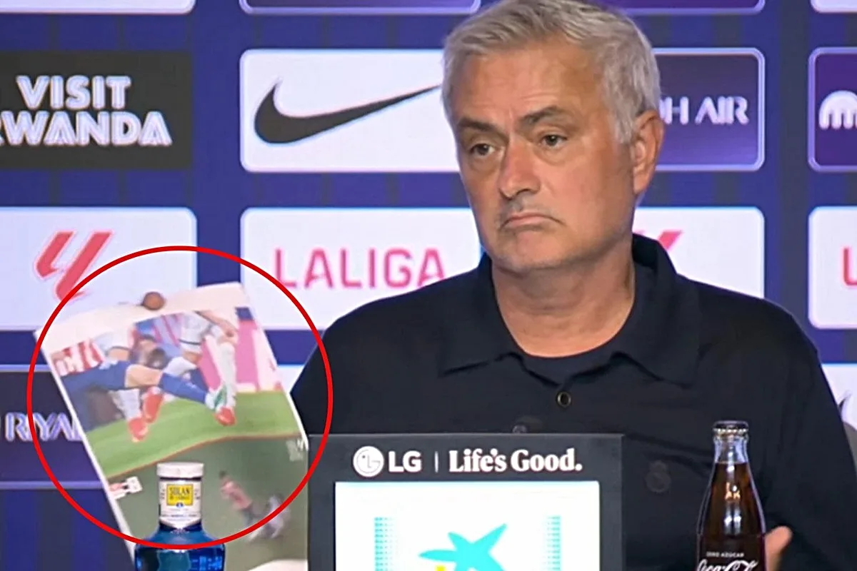 Real Madrid Teknik Direktörü Jose Mourinho'dan Derbi Sonrası Hakemlere Sert Tepki