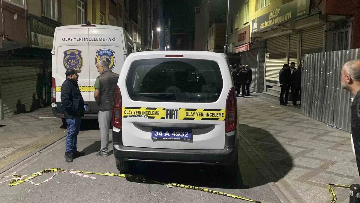 Bağcılar'da Silahlı Saldırı: Sokakta Yürüyen Vatandaş Hayatını Kaybetti