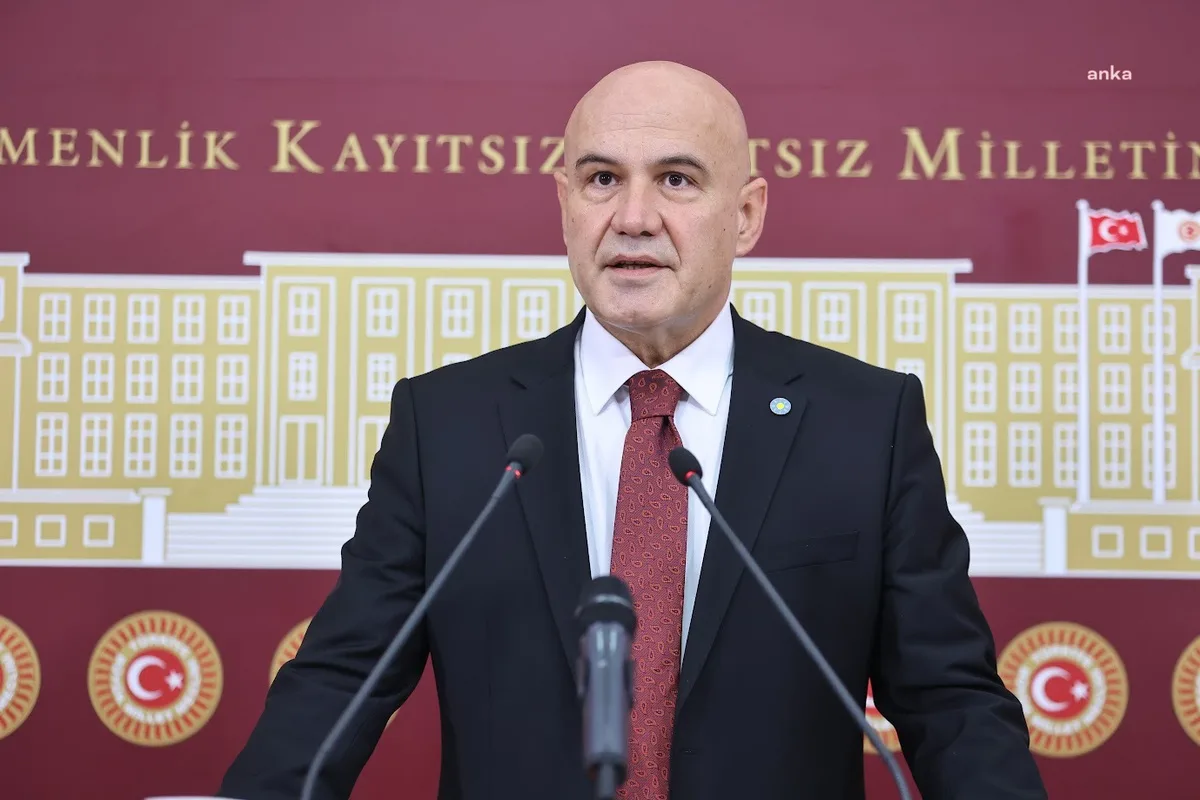 İYİ Partili Turhan Çömez'den Fatma Betül Sayan Kaya ve Eşi Hakkında '2 Milyar TL' İddiası