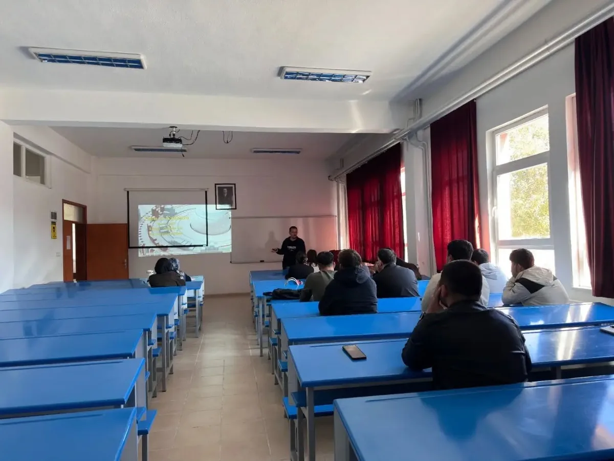 DPÜ Hisarcık Meslek Yüksekokulu’nda Yeni Öğrenciler İçin Oryantasyon Programı Düzenlendi