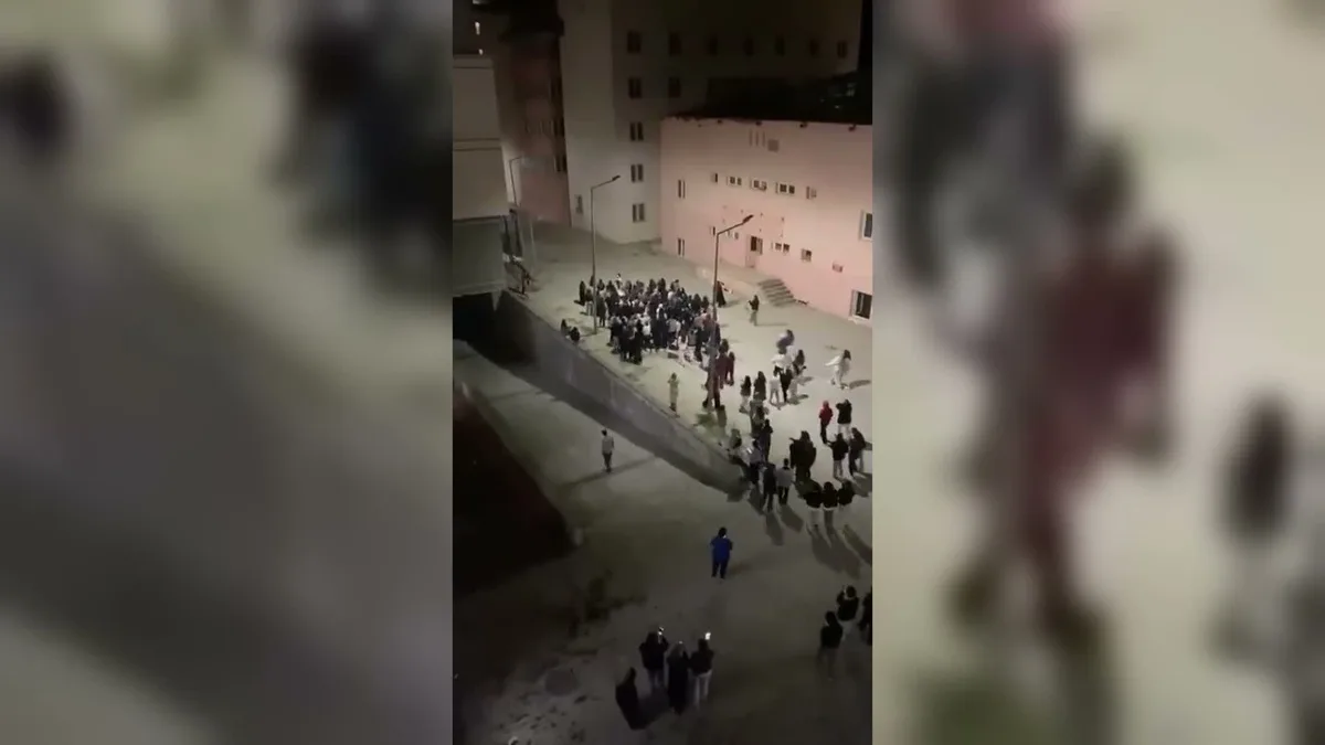 DEM Partili Vezir Parlak'tan Hakkari'deki KYK Yurdunda Yaşanan Su Kesintilerine Sert Tepki