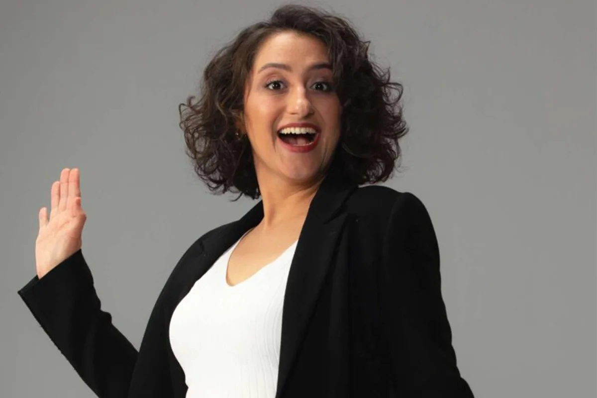 Ecem Erkek'ten estetik eleştirisine sert ve esprili yanıt: Senin gibi her şeye burnumu mu sokayım?