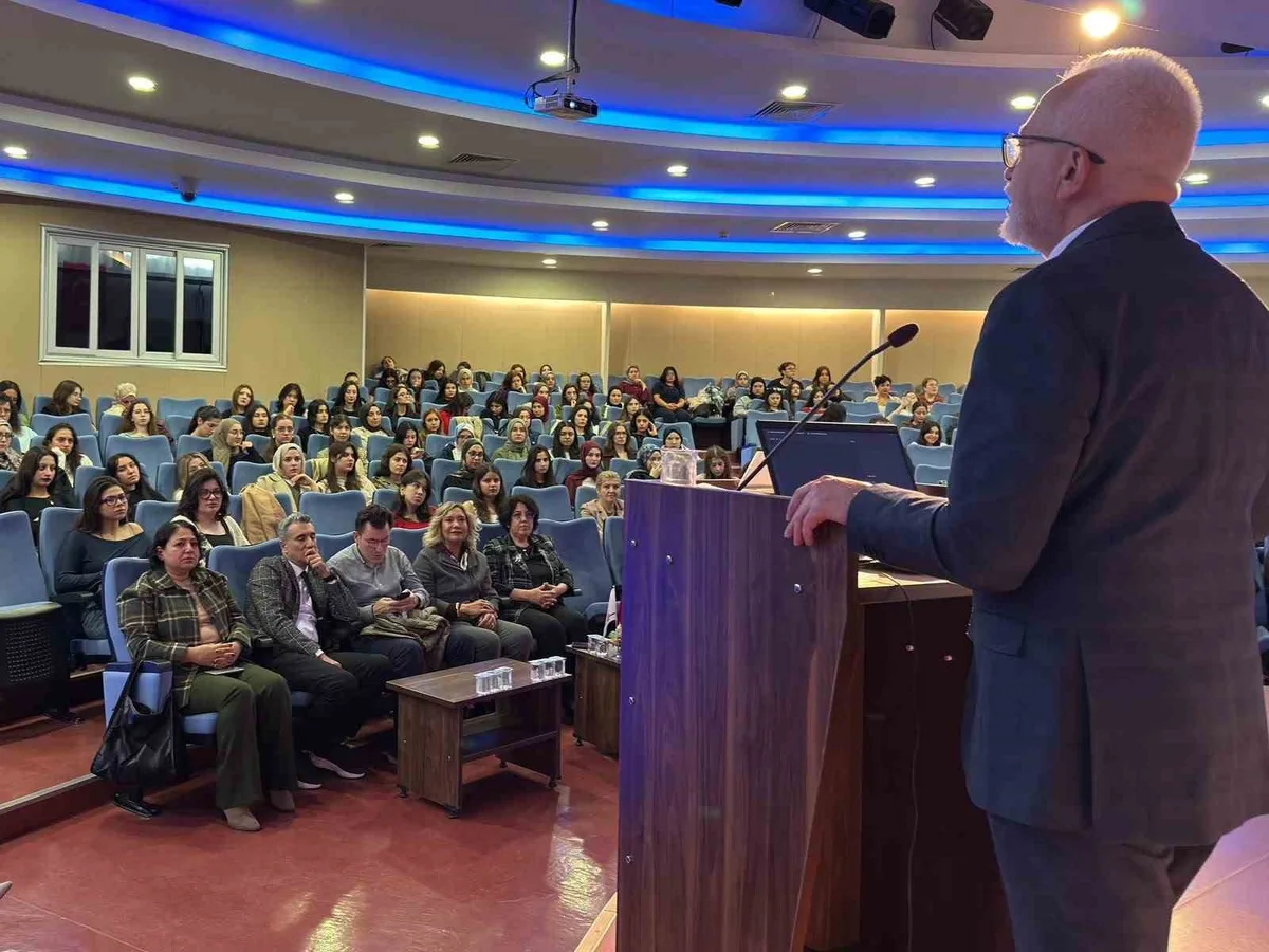 Eskişehir'de Normal Doğum ve Emzirme Haftası Etkinliği Düzenlendi