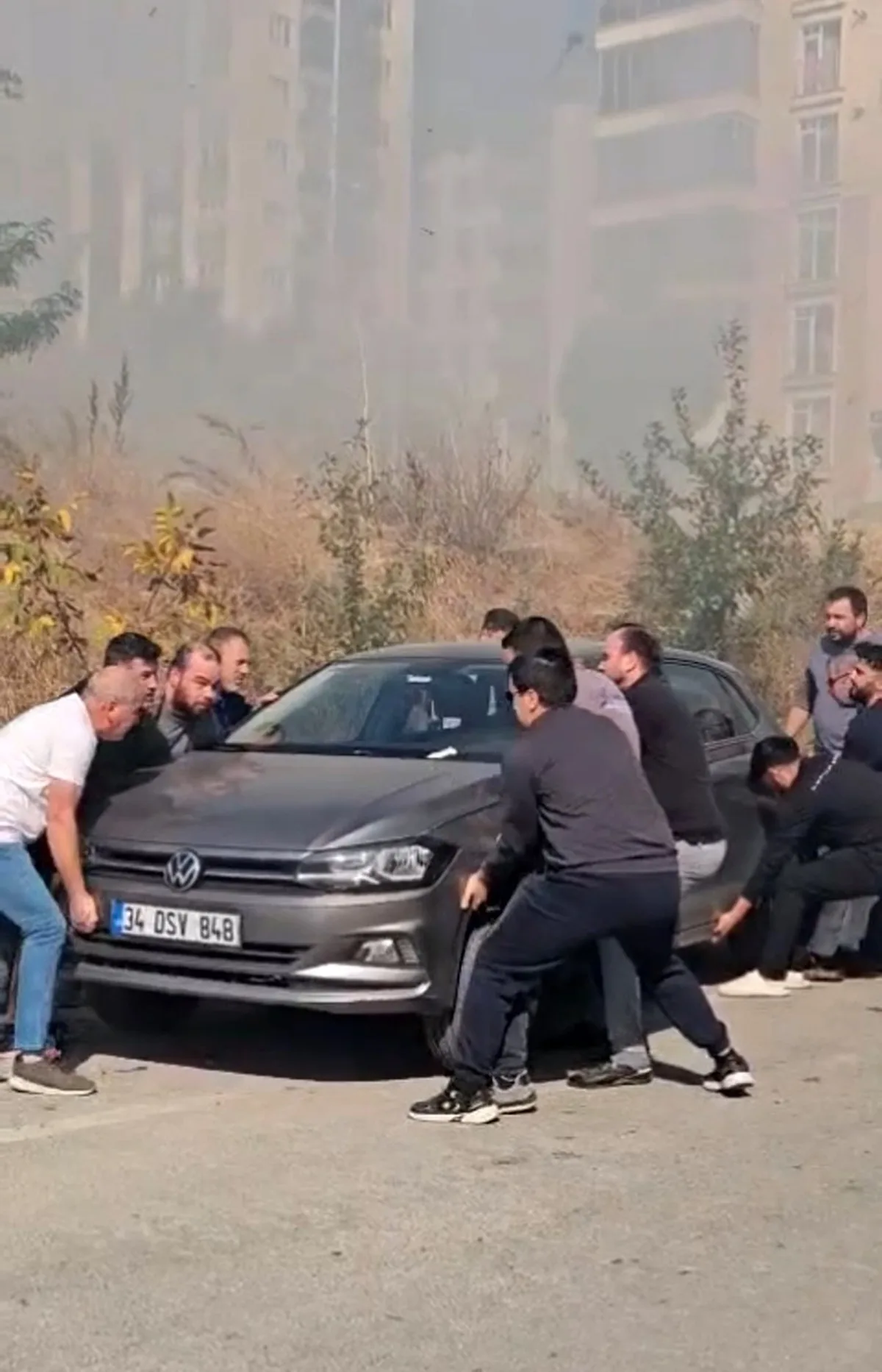 Edirne Şükrüpaşa Mahallesi'nde Otluk Alanda Çıkan Yangın Paniğe Neden Oldu