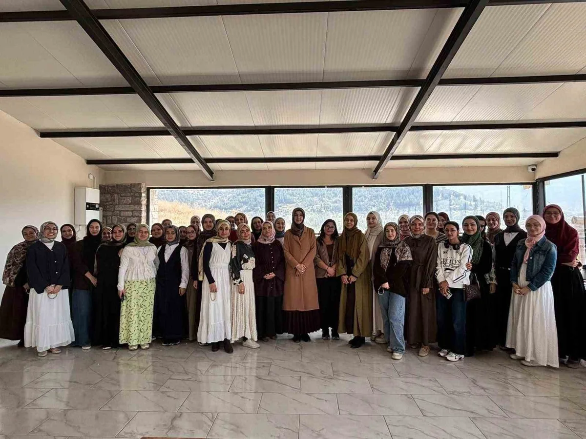 Afyonkarahisar İl Müftülüğü'nden AFSÜ Tıp Fakültesi Öğrencilerine Özel Tanışma Kahvaltısı
