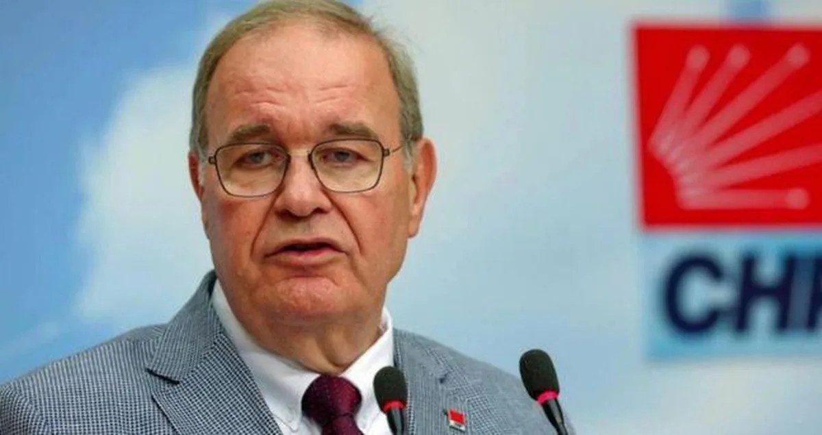Faik Öztrak Kimdir? Kariyeri, Eğitimi ve Siyasi Geçmişi Hakkında Tüm Detaylar