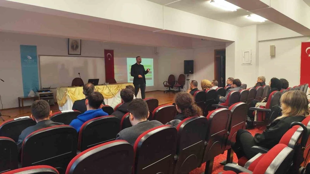 Düzce Üniversitesi'nde Bağımlılığa Karşı Hukuki Farkındalık Semineri Düzenlendi