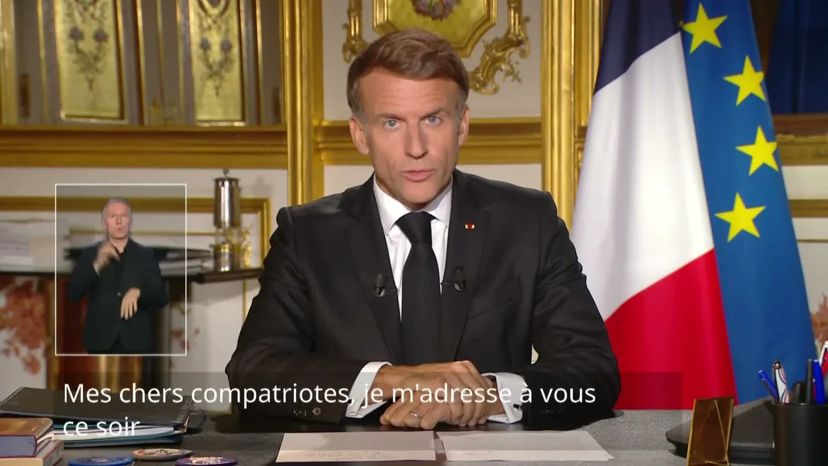 Fransa'da Macron'dan Şiddet Olaylarına Sert Tepki: 2 Bin 400 Gözaltı
