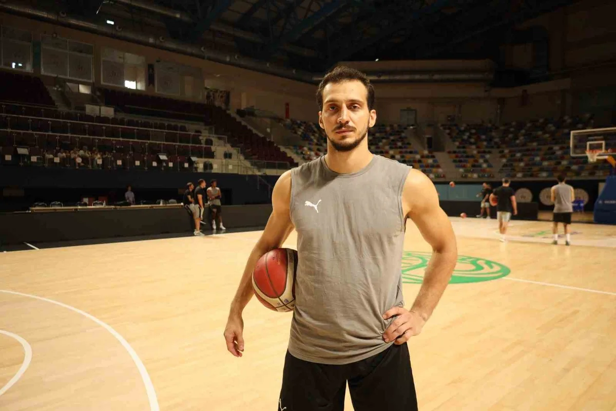 Körfez Basket’te Şampiyonlar Ligi Ön Eleme Maçı Öncesinde Emre Ekşioğlu Şoku