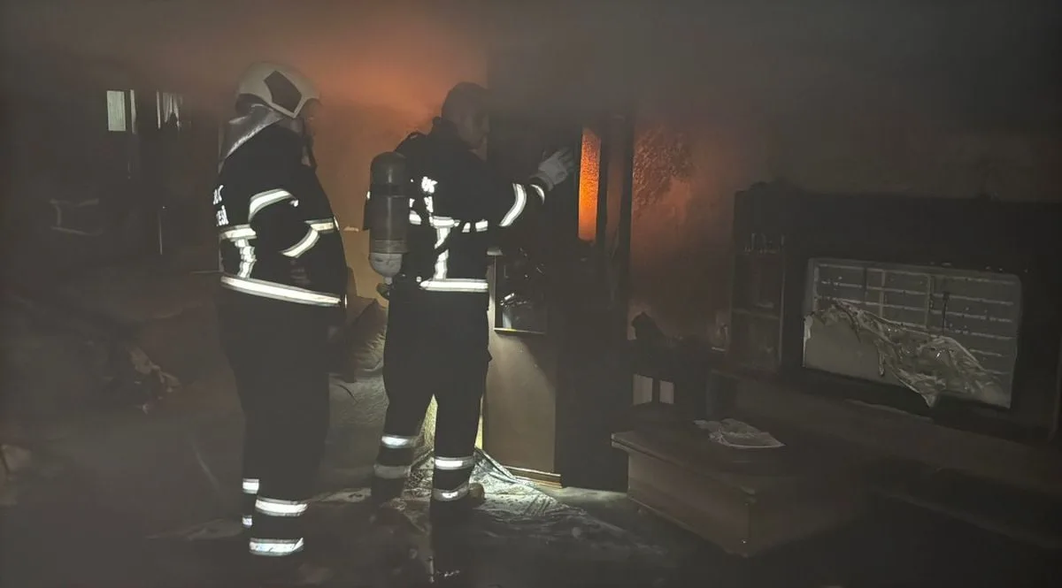 Karabük'te Apartman Yangını: İki Kişi Dumandan Etkilendi, Soruşturma Başlatıldı