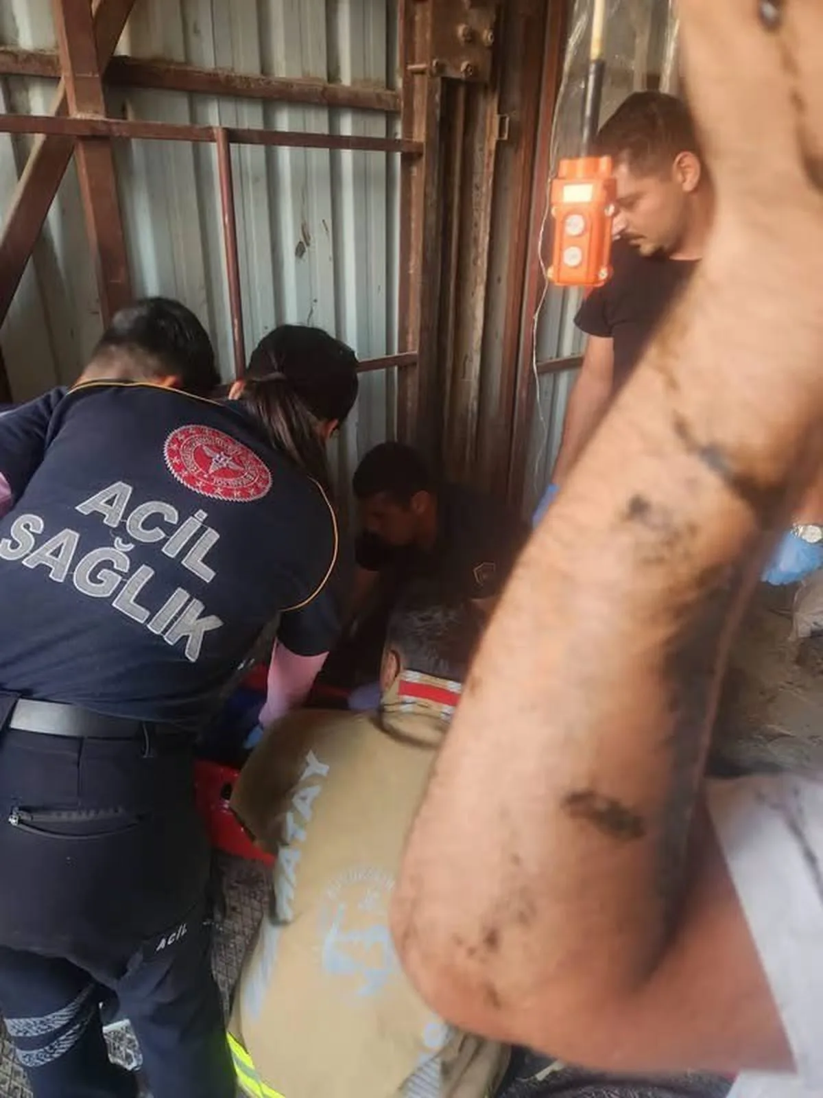 Hatay'ın Antakya İlçesinde Yük Asansörü Düştü: 1 Yaralı