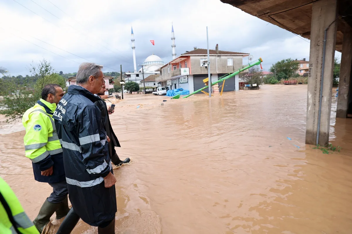 Sakarya Karasu'da Sel Felaketi: Son 27 Yılın En Şiddetli Yağışı