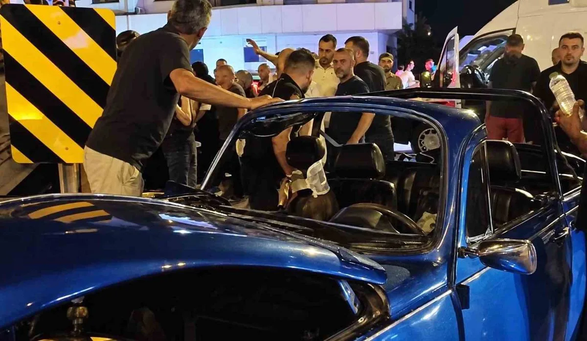 Düzce'de Trafik Kazası: İki Aracın Çarpışması Sonucu 3 Kişi Yaralandı