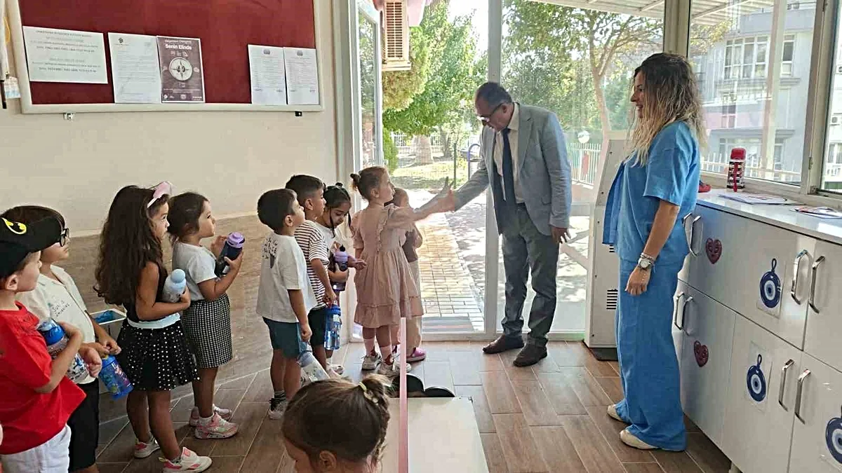 Kuşadası İlçe Milli Eğitim Müdürü Şerafettin Yapıcı'dan Mücella Emgin Anaokulu'na Ziyaret