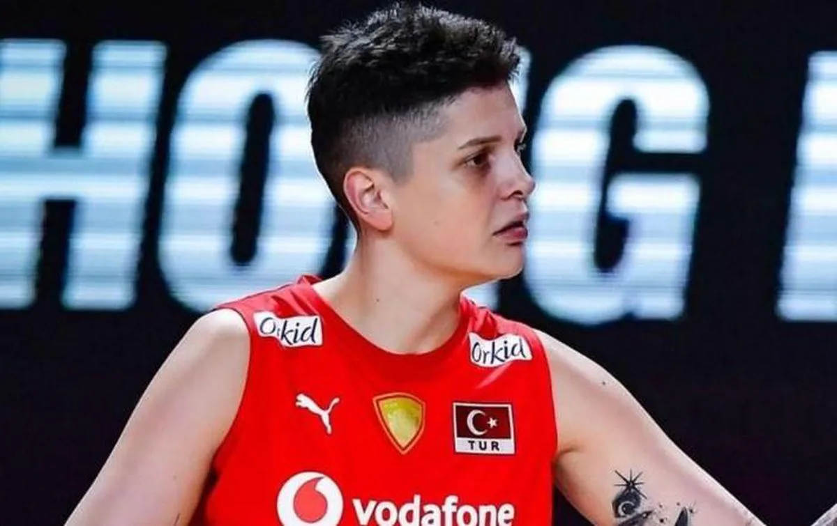 Filenin Sultanları'nda Ebrar Karakurt Belirsizliği: Yıldız Oyuncunun Kadroda Olmama Nedeni Belli Oldu