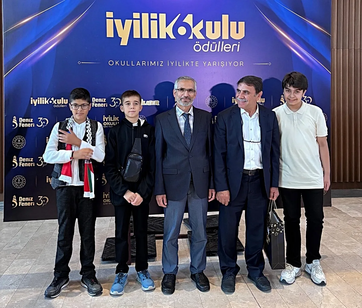 Denizli Şehit Burhan Acar İmam Hatip Ortaokulu İyilikte Türkiye Birincisi Oldu