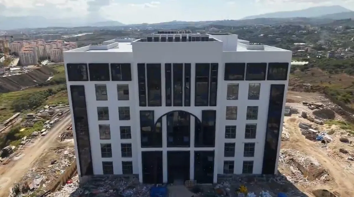 Hatay Valisi Mustafa Masatlı'dan Antakya'daki Yeni Güvenlik Binalarında İnceleme