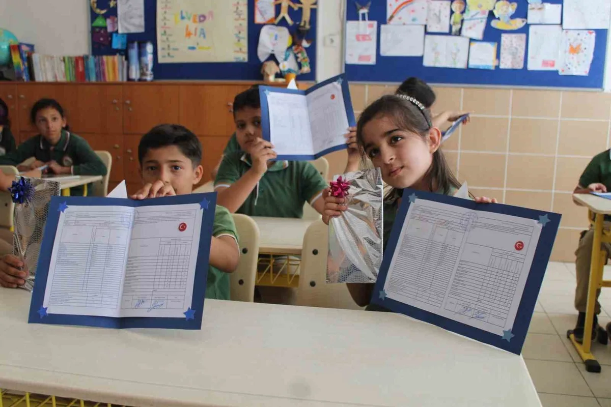 Aydın'da Muhtemel Eğitim Süresi 16 Yıl Olarak Kaydedildi: Kadınlar Erkekleri Geride Bıraktı