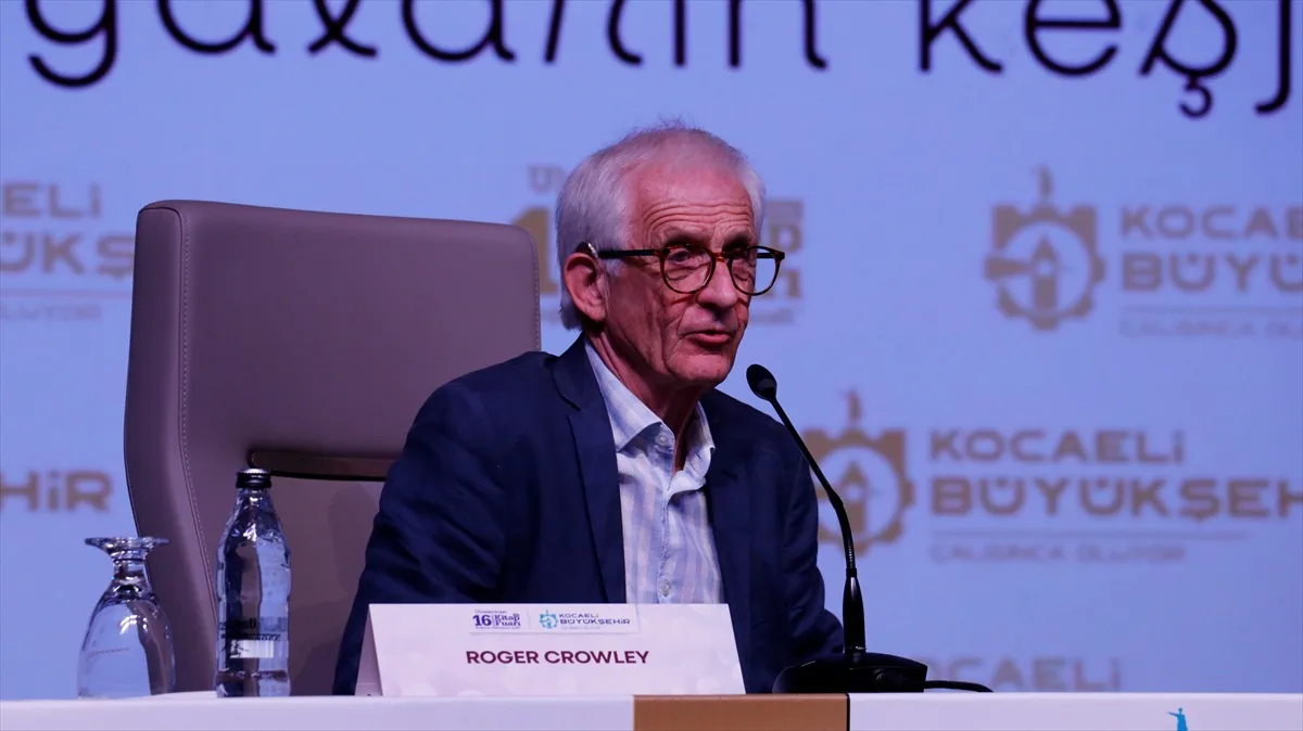 İngiliz Tarihçi Roger Crowley 16. Kocaeli Kitap Fuarı'na Konuk Oldu